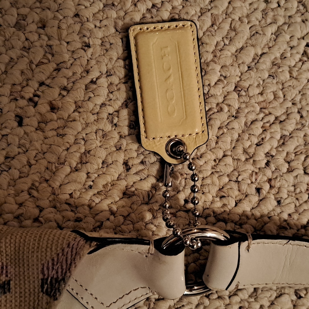 Coach Purse - Picture 3 of 3
